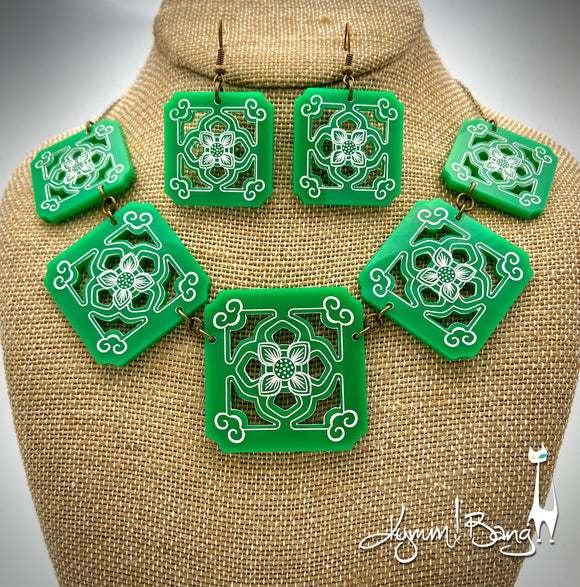 Chinese Tile, Graduated Necklace and Earrings Set - Jade Green